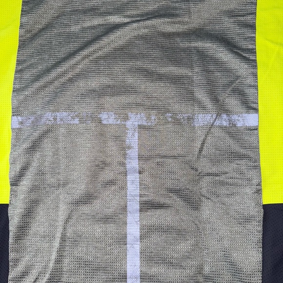 Lululemon Gray and Neon Yellow Sleeveless Top - Picture 4 of 5